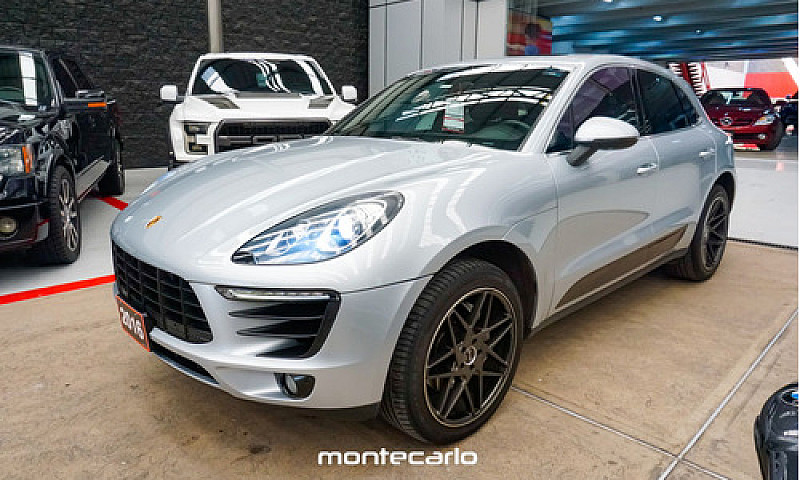 Porsche Macan 2016...