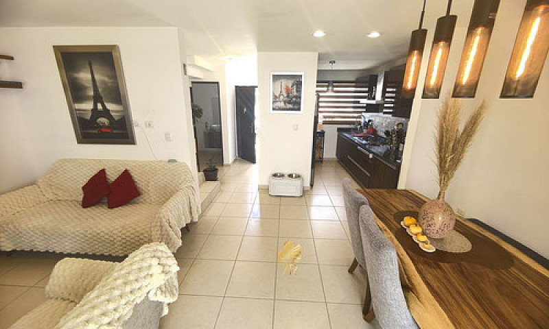 Casa En Venta En Zak...