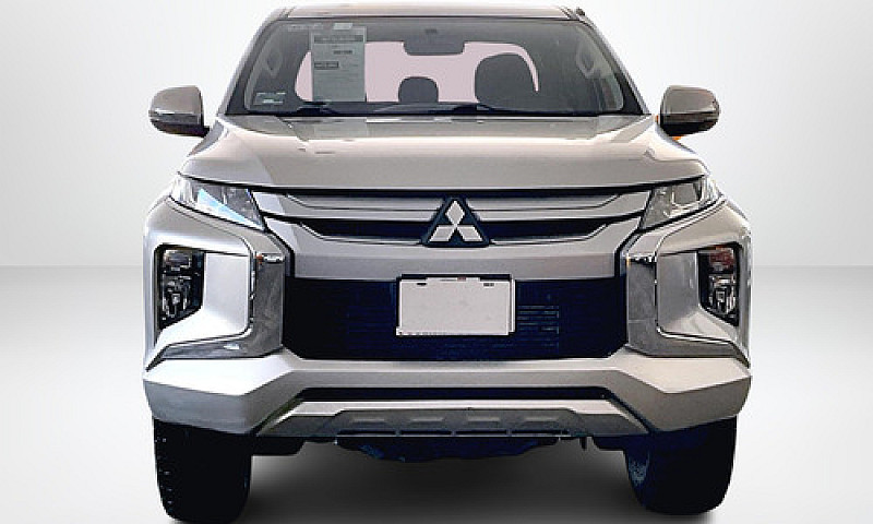 Mitsubishi L200 2021...