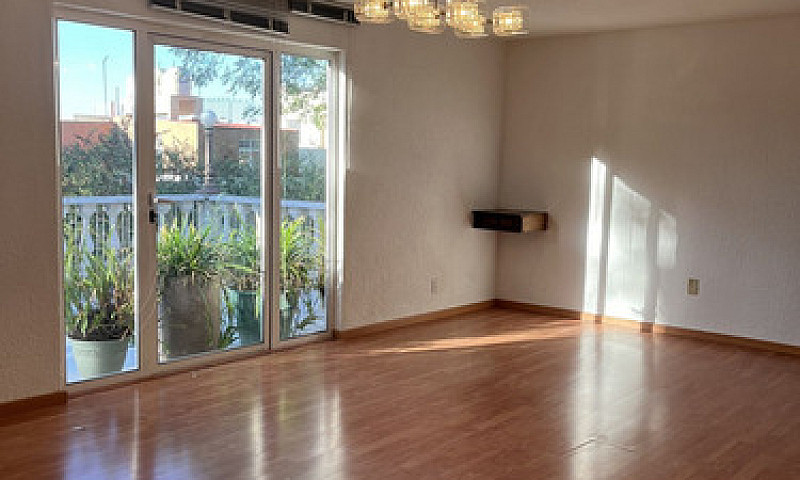 Casa En Venta En Lom...