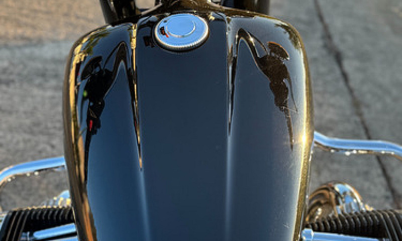 Bmw R18 Pure...