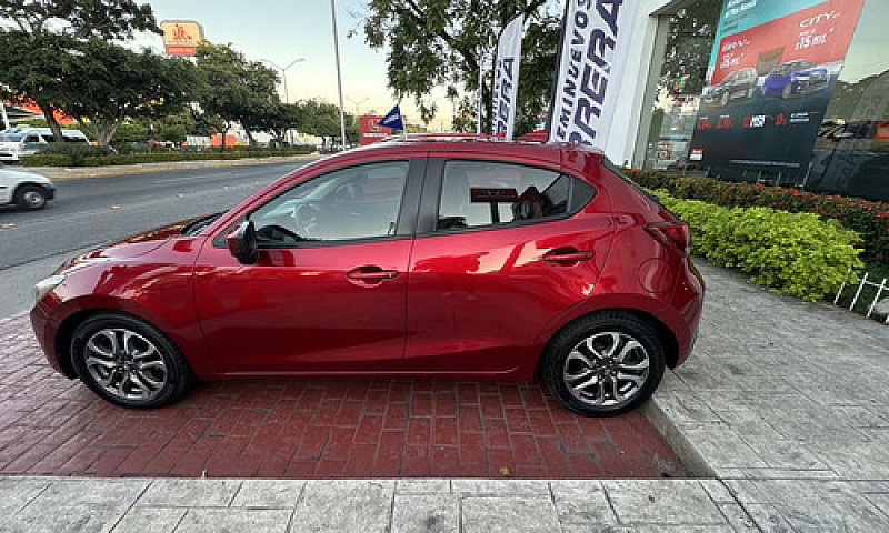 Mazda Mazda 2 2019...