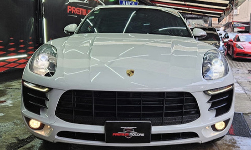 Porsche Macan 2015...