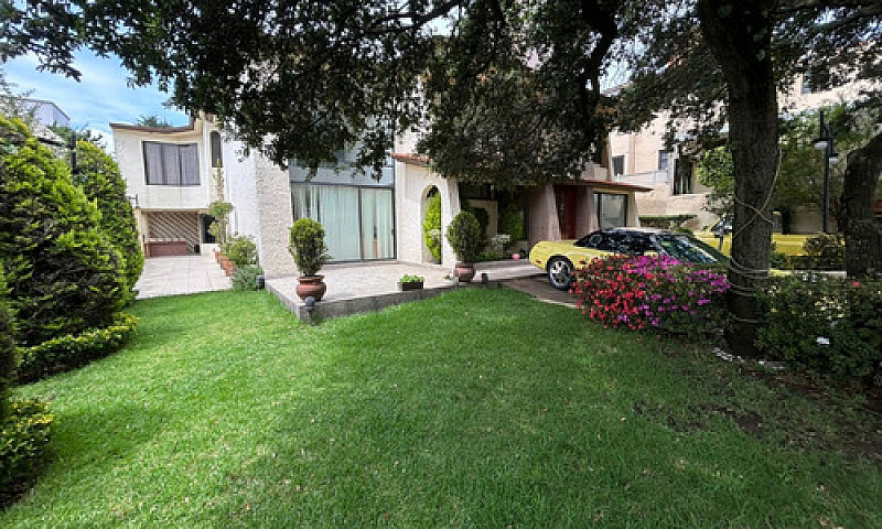Casa En Venta En Lom...