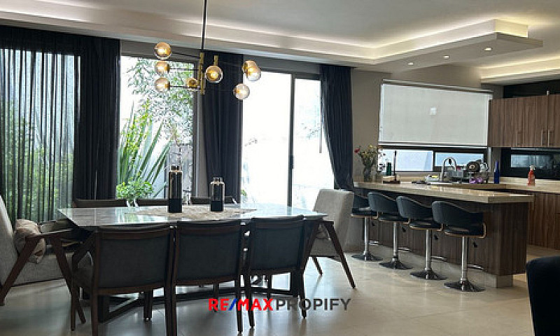 Casa En Venta Reside...