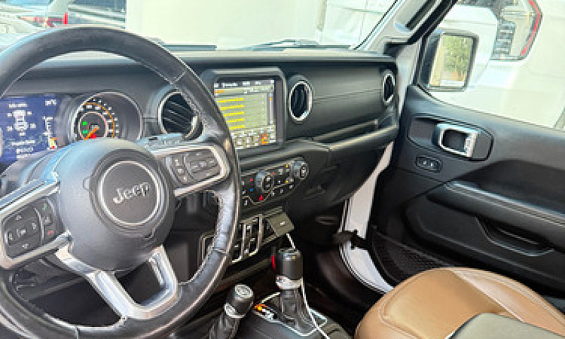 Jeep Wrangler 3.6 Un...