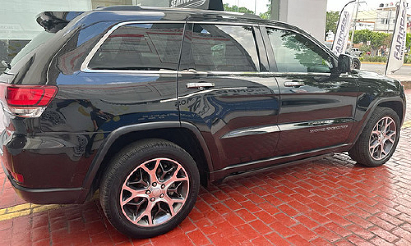 Jeep Grand Cherokee ...