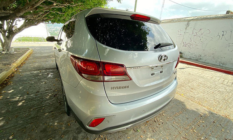 Hyundai Santa Fe 201...