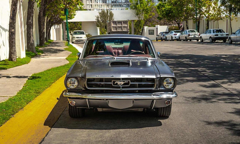 Mustang 1964 Fastbac...