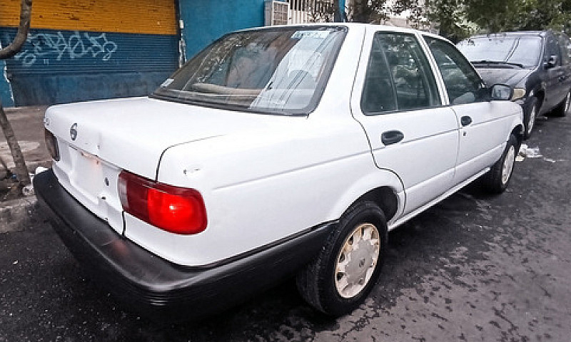 Nissan Tsuru 1.6 Gsi...