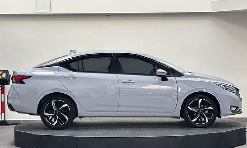 Nissan Versa 2024...