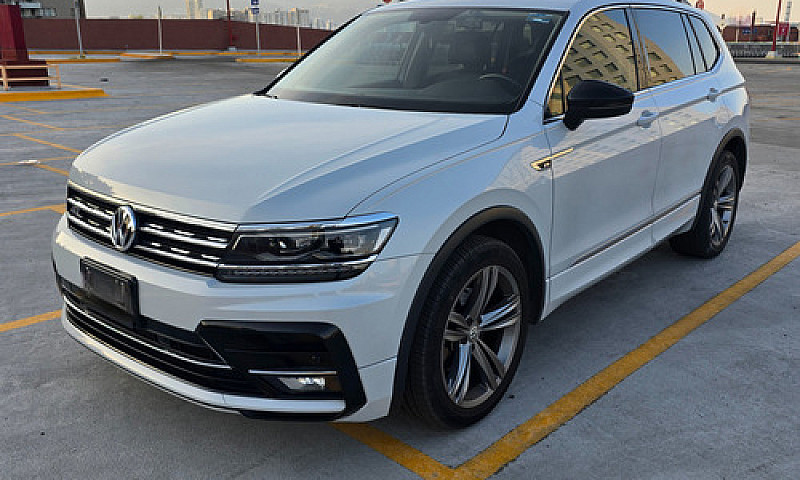 Volkswagen Tiguan 1....
