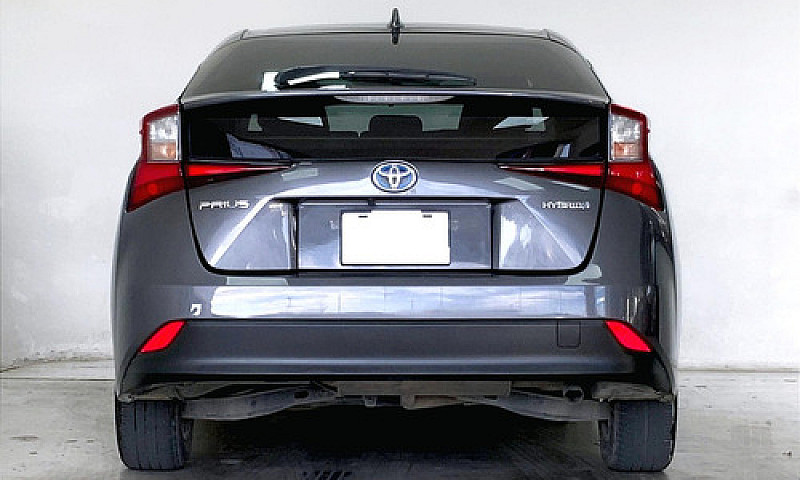 Toyota Prius 2020...