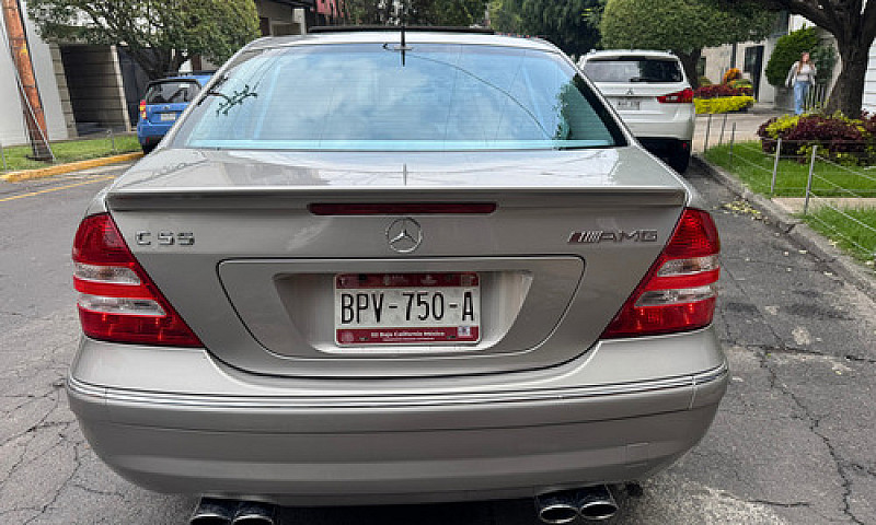 Mercedes-Benz Clase ...