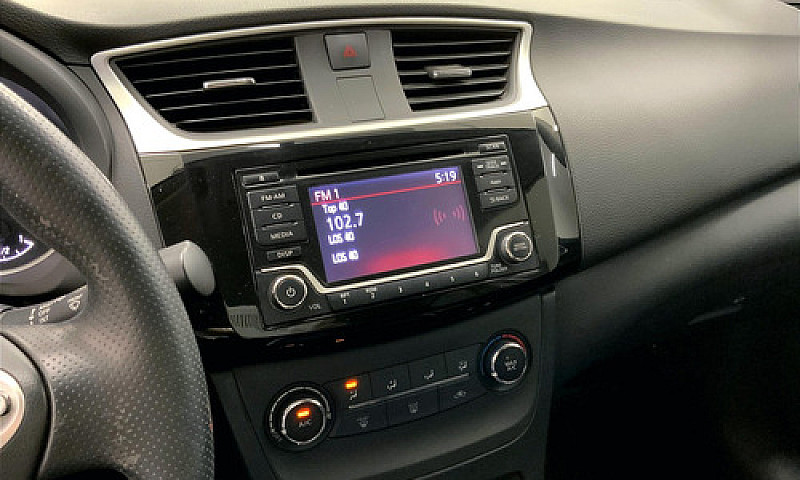 Nissan Sentra 2019...