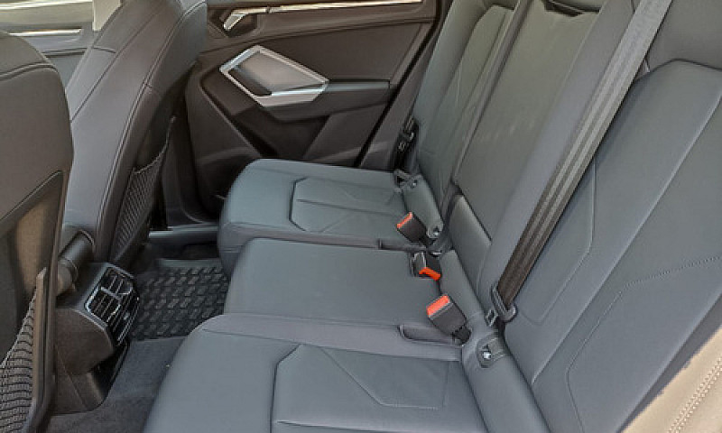 Audi Q3 2023 1.4 Spo...