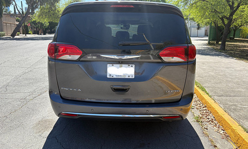 Chrysler Pacifica Li...