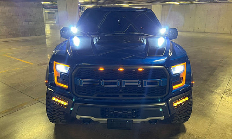 Ford Raptor 2017...