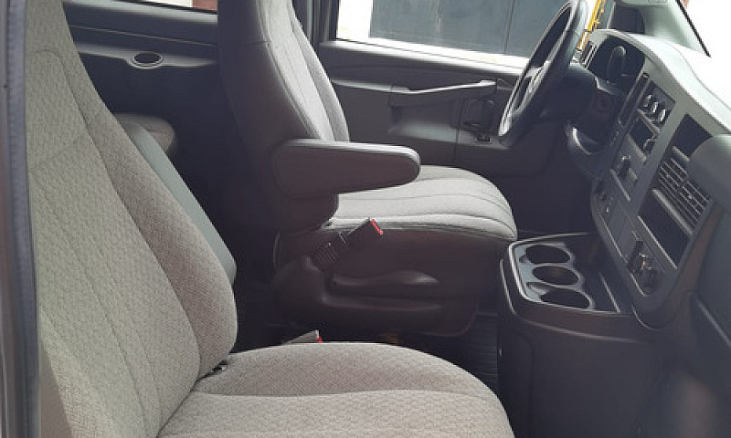 Chevrolet Express 6....