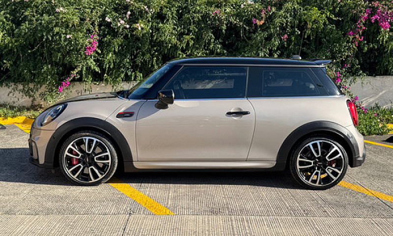 Mini John Cooper Wor...
