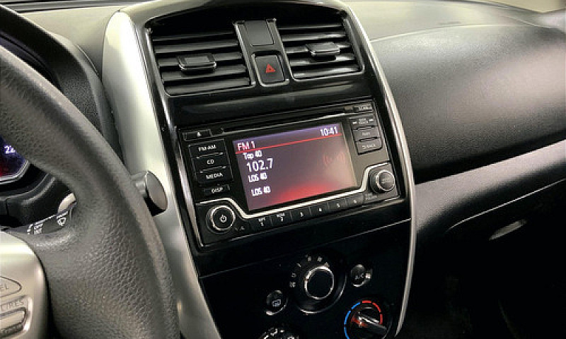 Nissan Versa 2017...
