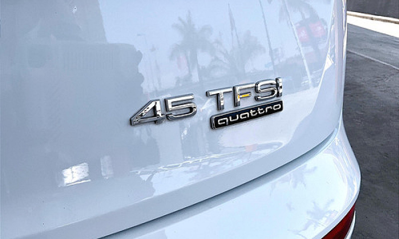 Audi Q5 2019...