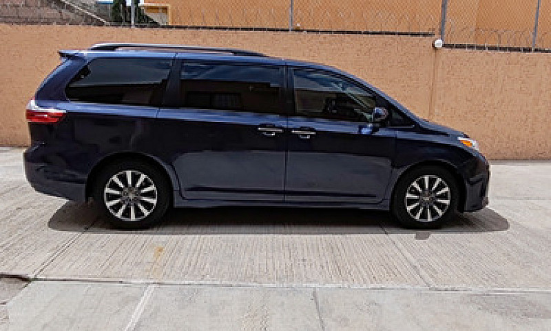 Toyota Sienna 3.5 Xl...