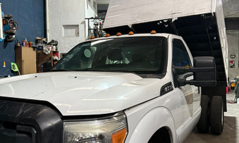 Camioneta Ford F350 ...