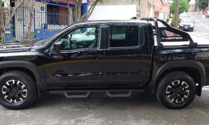 Nissan Frontier 3.8 ...
