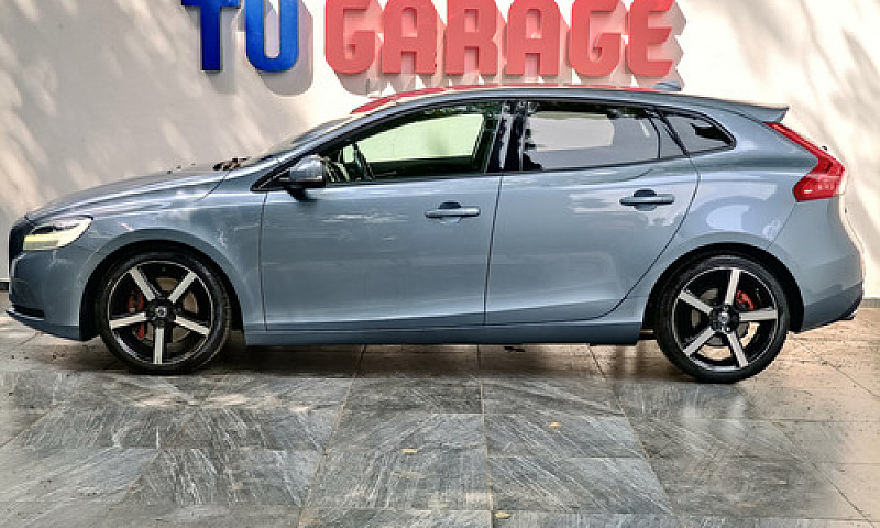 Volvo V40 Sport Turb...