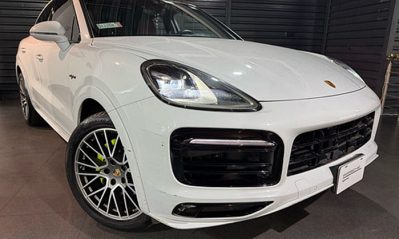 Porsche Cayenne 2022...