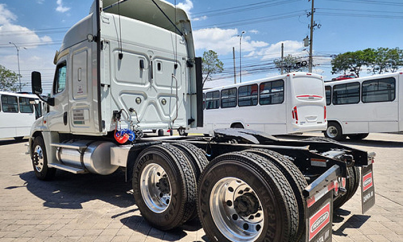 Freightliner Cascadi...