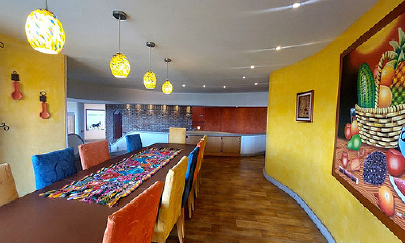 Casa En Calle Cerrad...