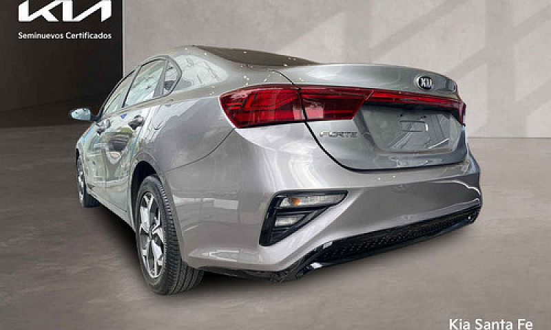 Kia Forte Sedan 2021...