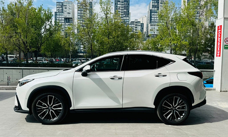 Lexus  Nx  2022...