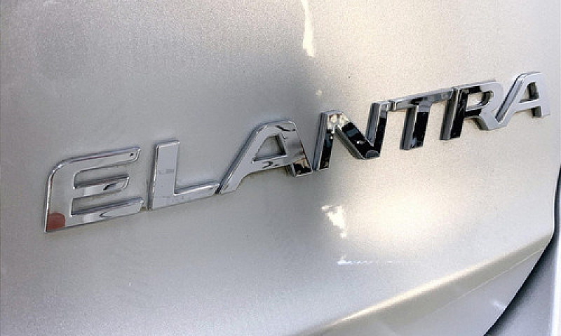 Hyundai Elantra 2018...