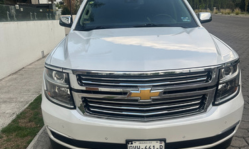 Chevrolet Suburban 5...