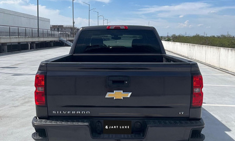Chevrolet Cheyenne 5...