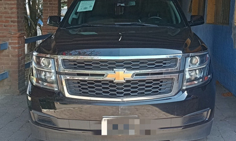 Chevrolet Suburban 5...