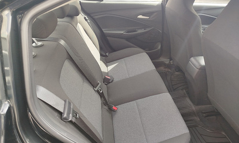 Chevrolet  Onix  202...