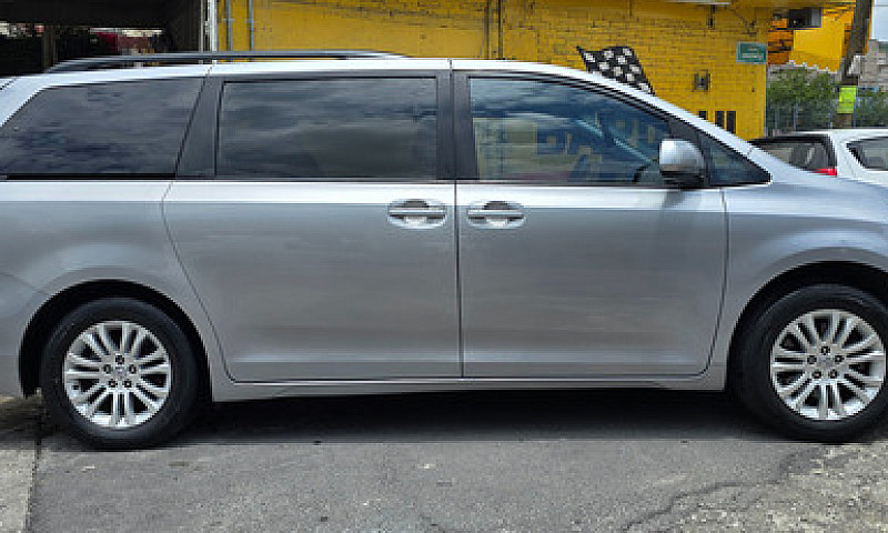 Toyota Sienna 3.5 Xl...