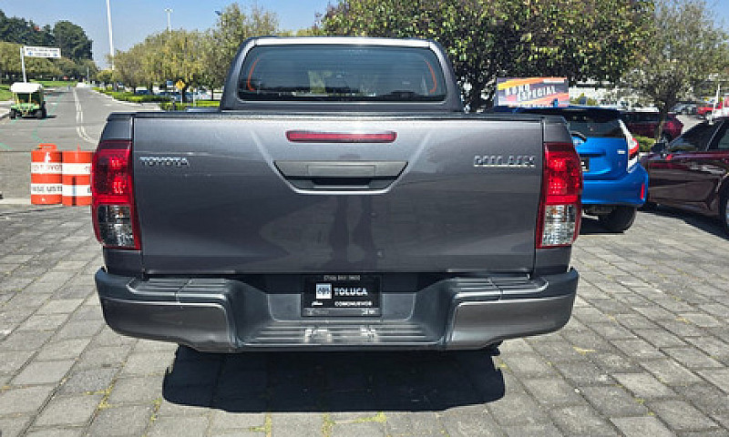 Toyota Hilux 2019...