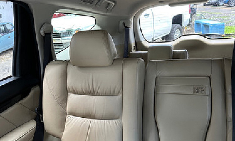 Mitsubishi Montero S...