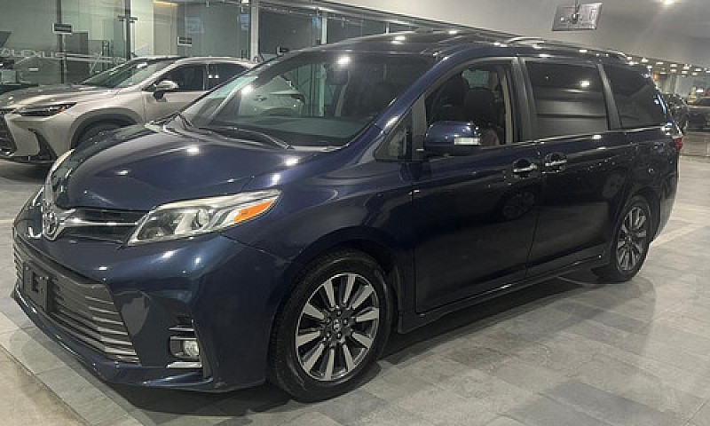 Toyota Sienna 2019...