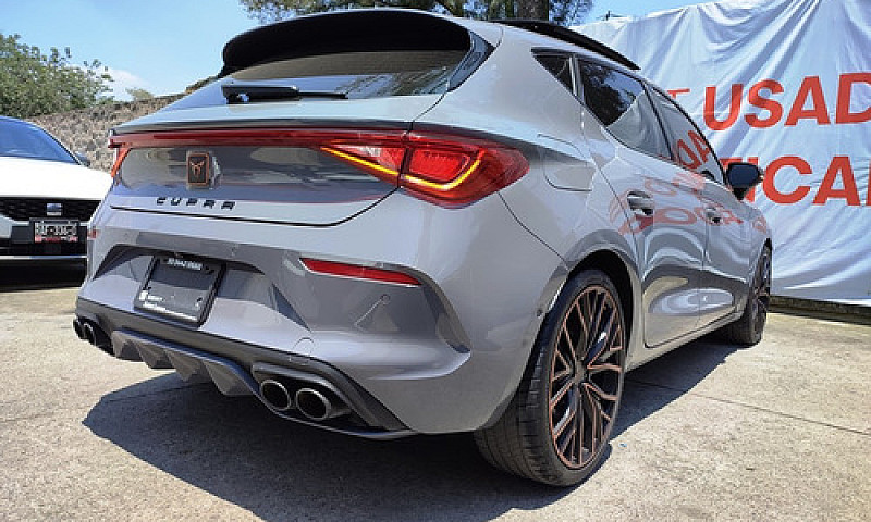 Cupra Leon 300Hp 202...