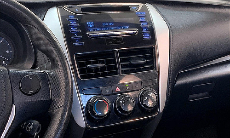 Toyota Yaris 2020...