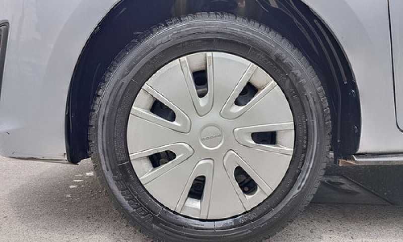 Dodge Attitude 2019...