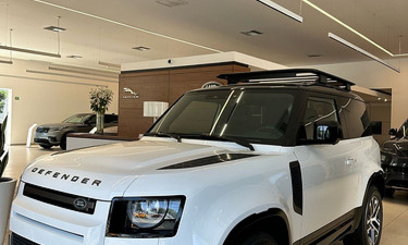 Land Rover Defender ...