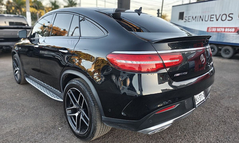 Mercedes-Benz Clase ...
