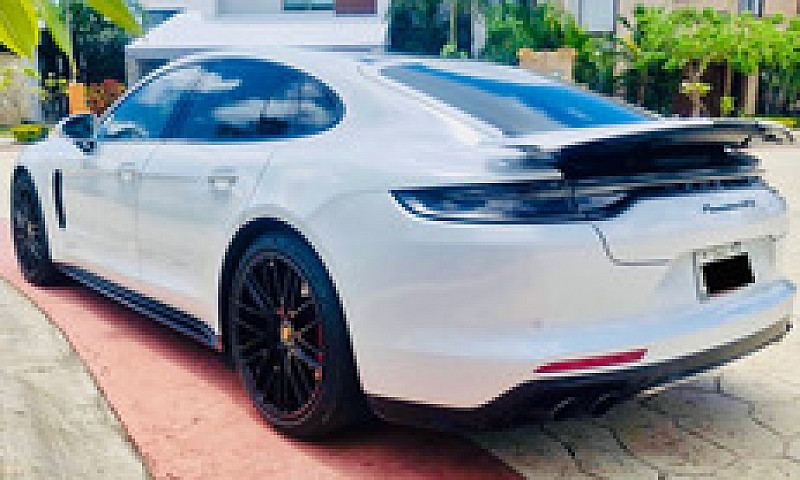 Porsche Panamera 3.0...